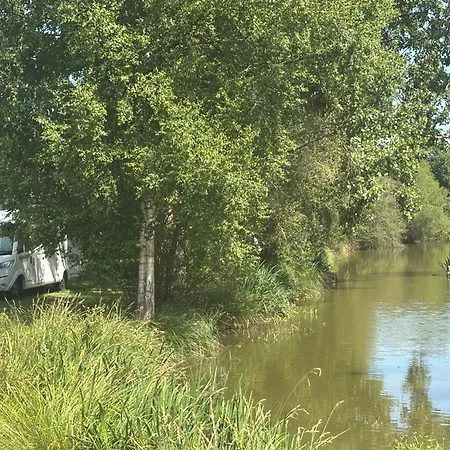 Les Rives De Bel Air - Hebergements - - Caravaning *