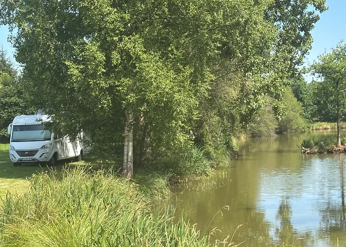 Les Rives De Bel Air - Hebergements - - Caravaning *