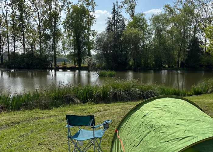 Parque de Campismo Les Rives De Bel Air - Hebergements - - Caravaning